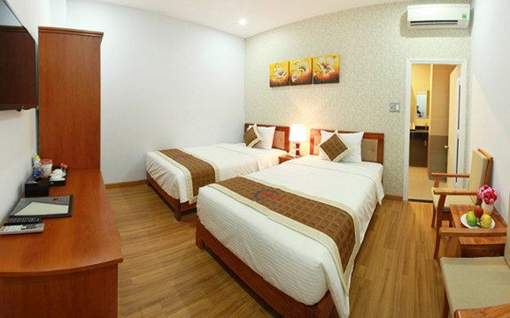 Open Hotel
