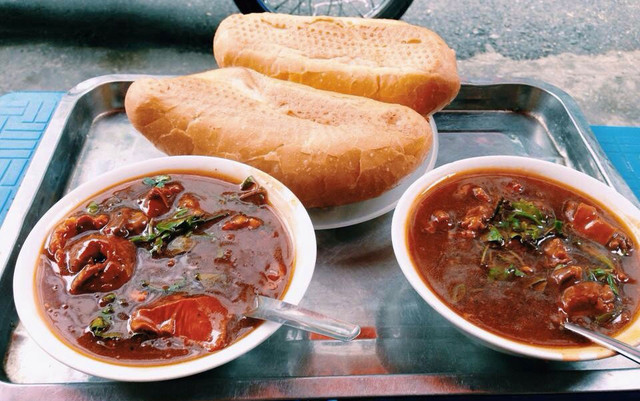 Liên Giang - Bún & Bánh Mì Sốt Vang