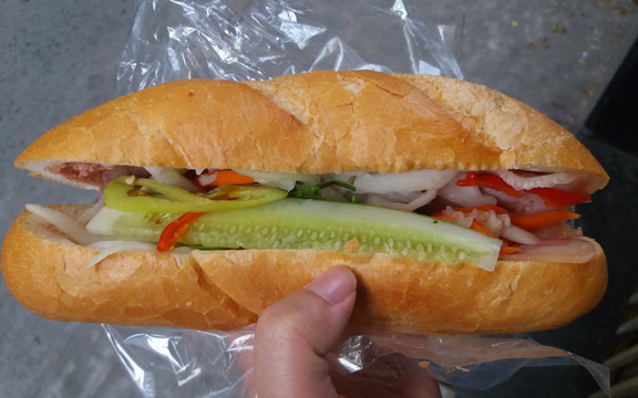 Bánh Mì Tuấn Lộc