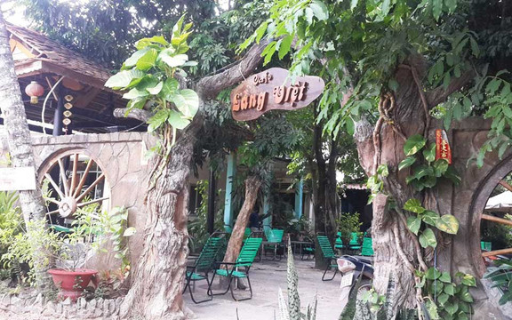 Làng Việt Cafe