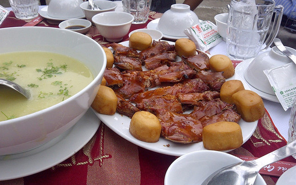 Hội Quán Bia Sài Gòn 