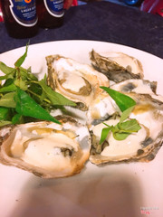 Hào nướng phô mai, con hào nhỏ quá