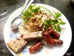 Lạp xưởng chả bì