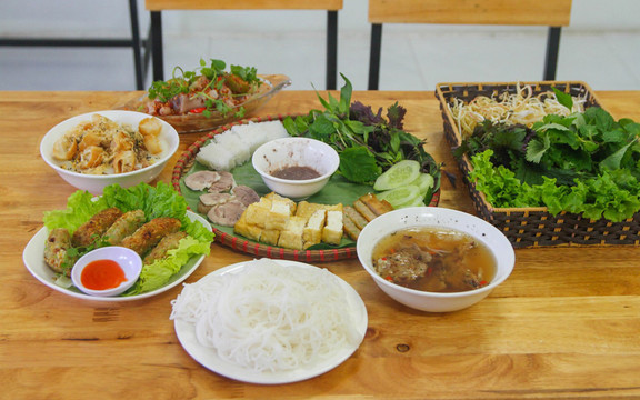 Ẩm Thực Trúc Ngọc - Quán Ăn Gia Đình