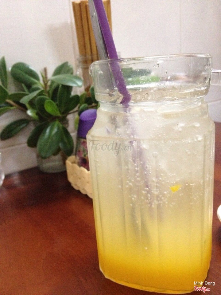 Signature drink: passion fruit soda