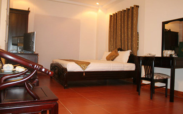 Song Nhật Hotel