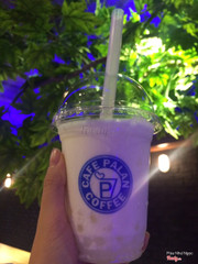 Yogurt popball smoothie