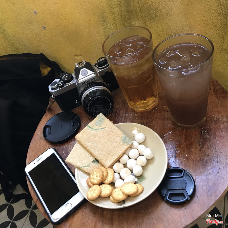 Ly số 1,2 và dĩa bánh!