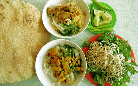 Mì Quảng Phương - Phan Tứ