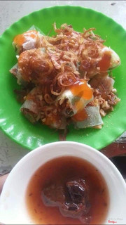 Bánh tráng cuốn sốt me cay 15k/phần