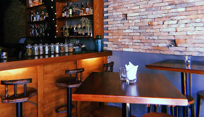 The Calmo - Tonic Bar & Kitchen