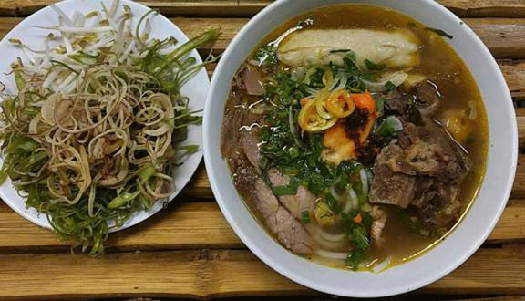Chợ Đường Quán - Bún Bò Bình Dân