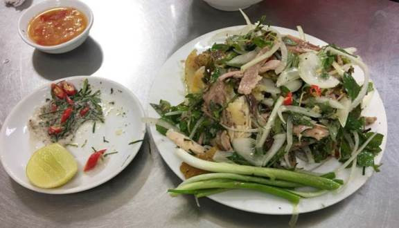 Hòa Lợi - Cơm Gà, Gà Tái Chanh & Gà Xé Phay