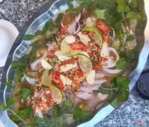 Mực Ống Hấp Chanh Kiểu Thái