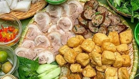 Bún Đậu & Bún Chả - Khúc Thừa Dụ