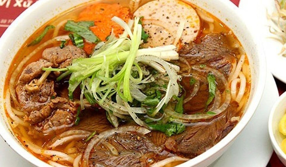 Nguyễn Nga - Bún Bò Huế