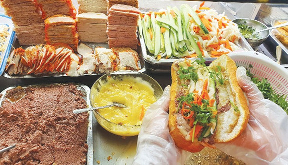 Bánh Mì Sài Gòn Cô Bích