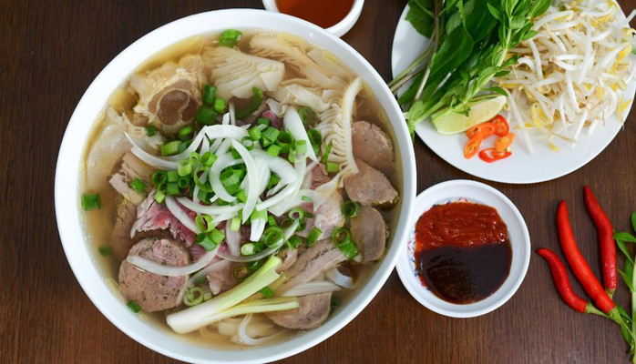 Quán Thư - Phở & Cơm Gà Xối Mỡ