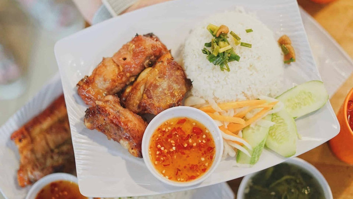 CƠM BÀ BA