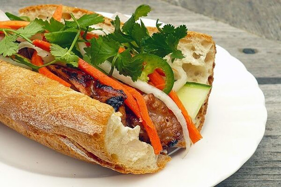 Đậu Đậu Quán - Trà Tắc & Bánh Mì - Trại Lẻ