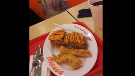 Gà Rán Popeyes - TTTM D2 Giảng Võ