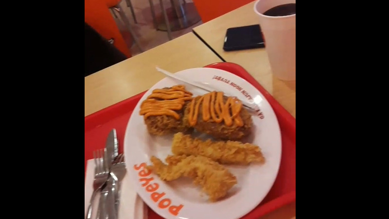 Gà Rán Popeyes - TTTM D2 Giảng Võ