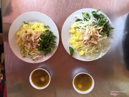 Cơm gà xé