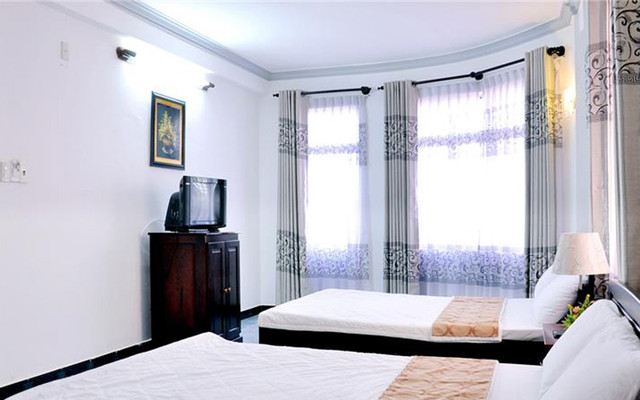 Phương Thúy Hotel