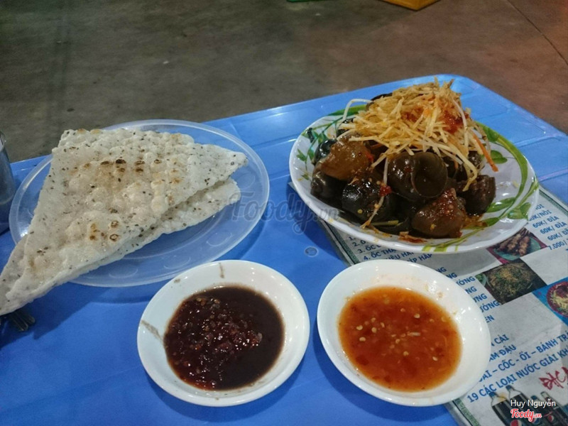 Ốc + Bánh tráng ruốc