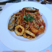 Spaghetti hải sản sốt cà