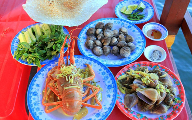 Quán Cây Me - Đặc Sản Vũng Tàu