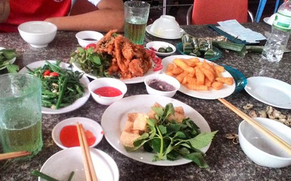 Quán Làng Cót - Bia Hơi & Các Món Nhậu