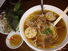 Bún bò Huế