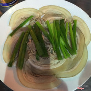 Bò hấp rau rừng