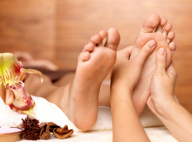 Massage Sắc Màu