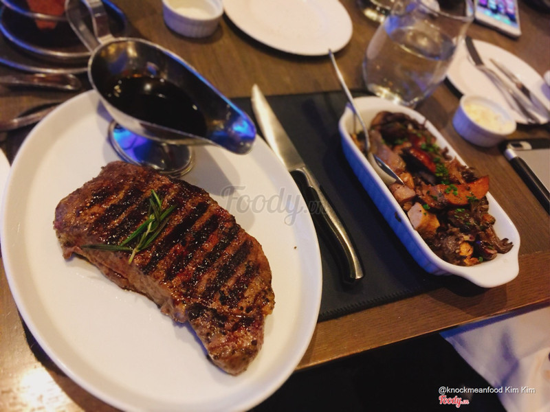 New York Steak 9” mushroom sauce 