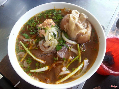 Bún bò huế (tô thường)