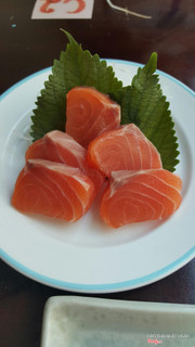 sashimi cá hồi