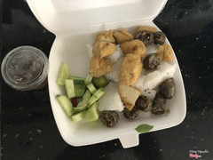 Giữa quảng cáo và thực tế.