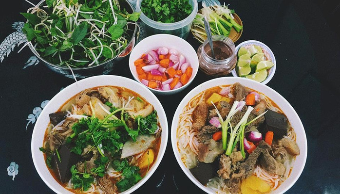 Chị Thảo - Quán Bún Bình Dân