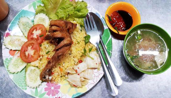 Ngọc Ánh - Cơm Bình Dân