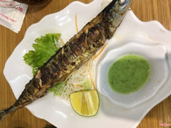 cá sanma nướng