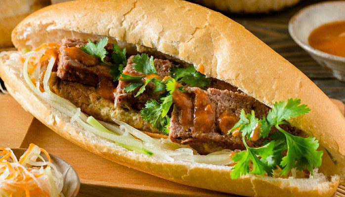 Bếp Nhà Chang - Bánh Mì Pate Xíu Mại