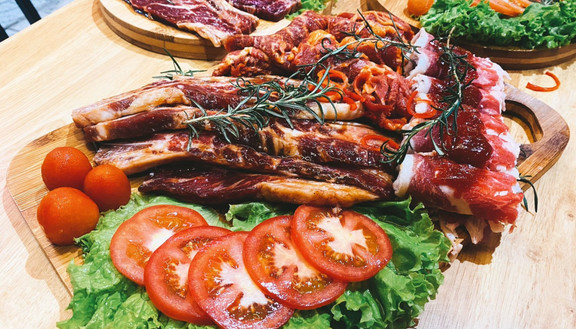 Vườn Nướng Mái Đỏ