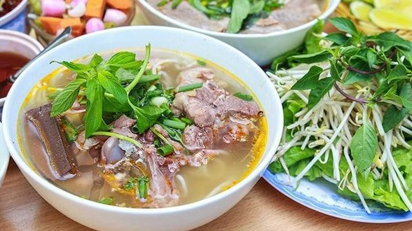 Bún Bò Bà Gái - Hùng Vương