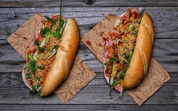 Bánh Mì Thịt Nguội Hiệu Cô Ba - Phan Đình Phùng