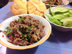 Bánh mì bò băm
