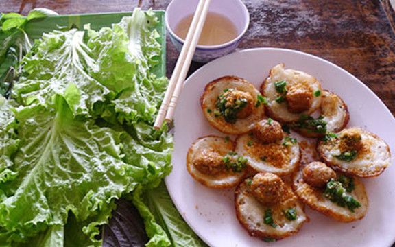 Cô Nữ - Bánh Khọt