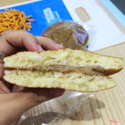 Bánh dorayaki nhân chuối