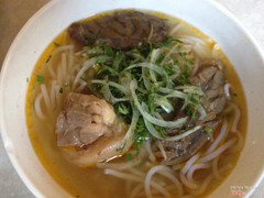 Bún bò huế